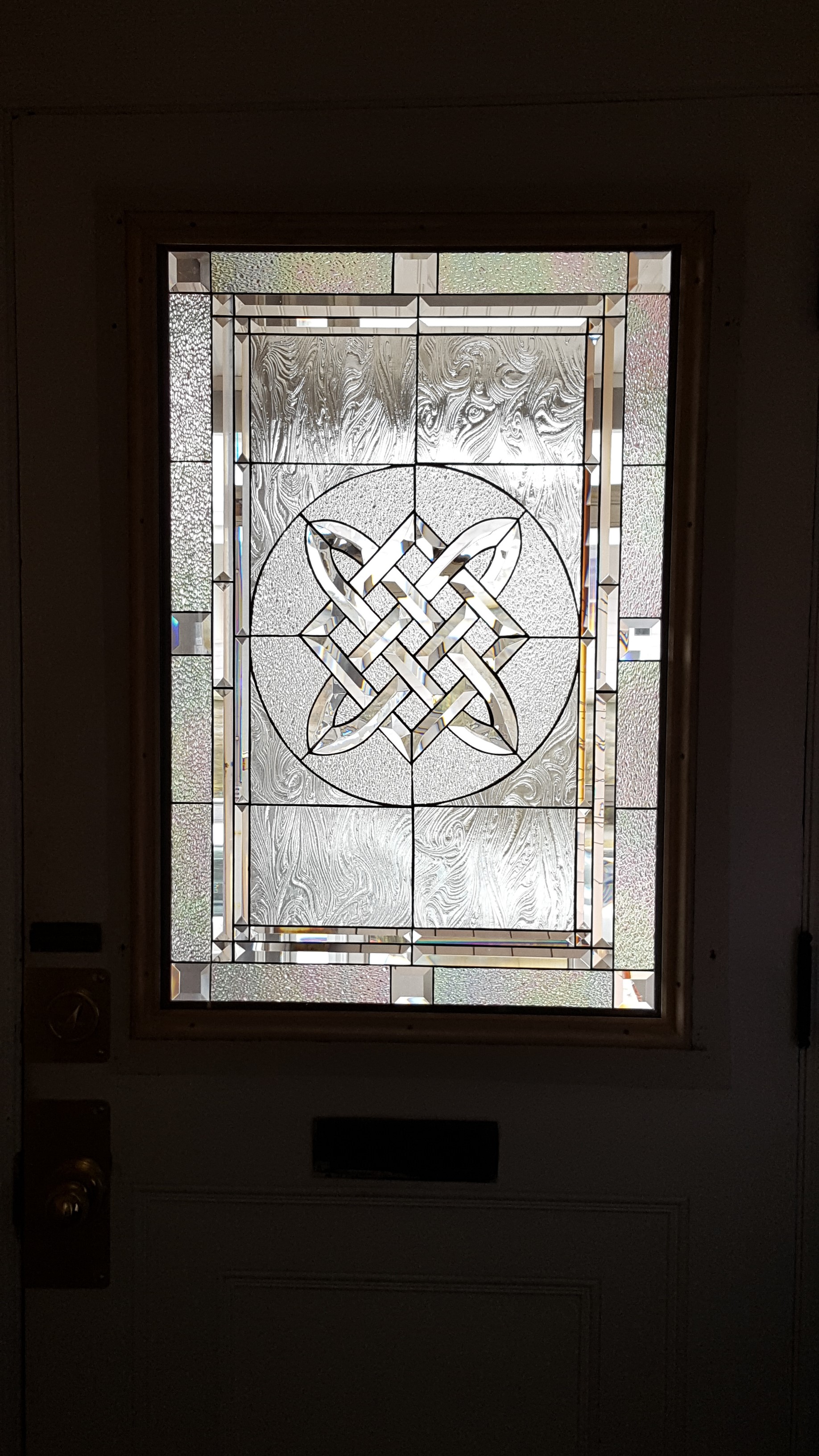 Beveled Glass Impact Resistant Tempered Glass Celtic Knot Insert
