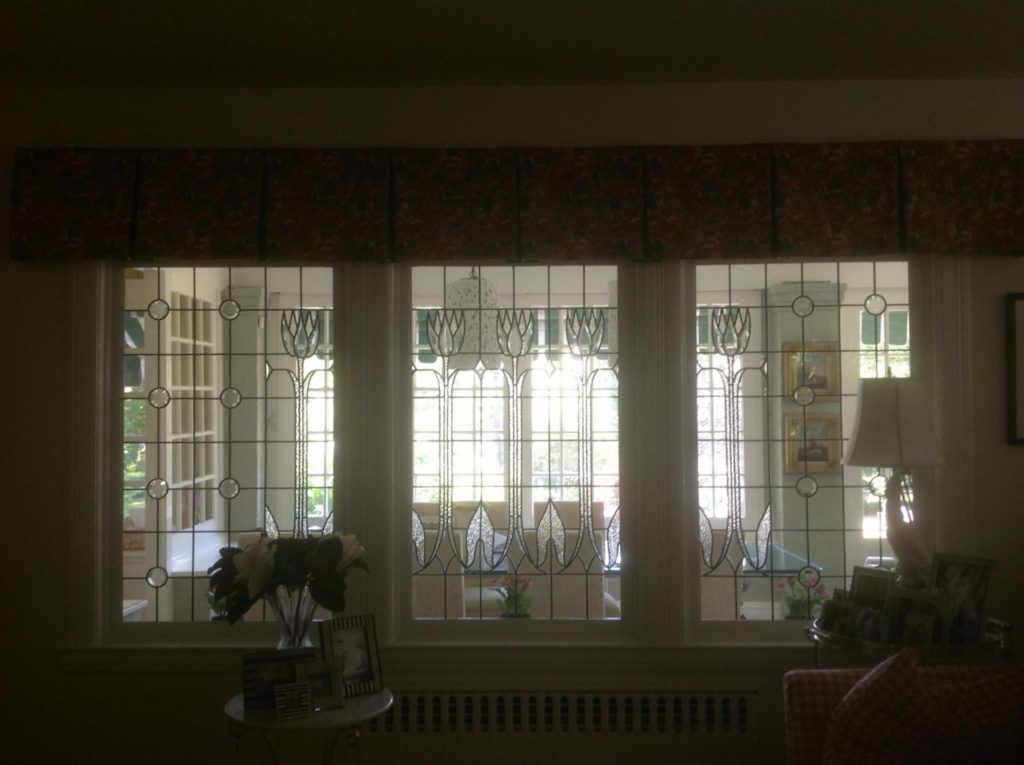 Classic English Tulip Room Divider (Partitions) Beveled Glass Windows