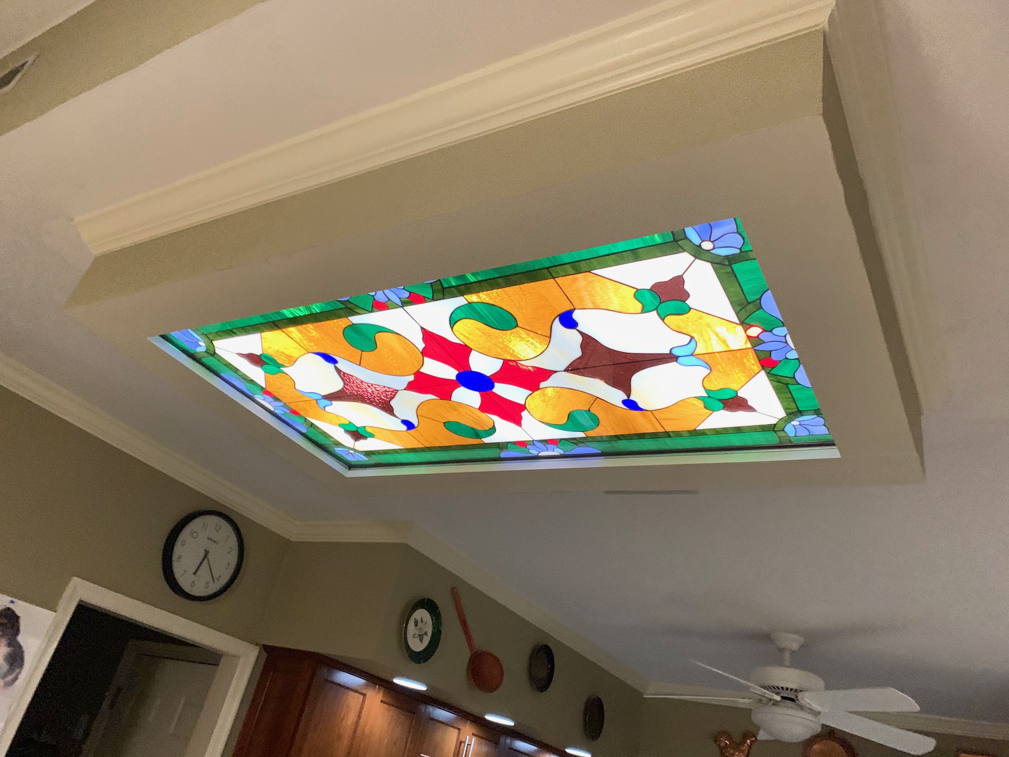 Internally Backlit Illuminated Ceiling Stained Glass Panel For Ambiance & Beauty