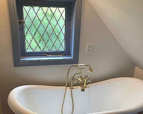bathroom tudor