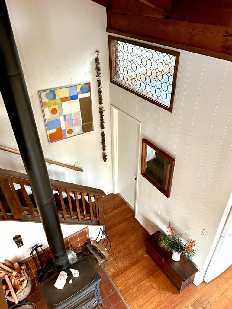 Breathtaking Transom Window Design for a Timeless Beach Cottage